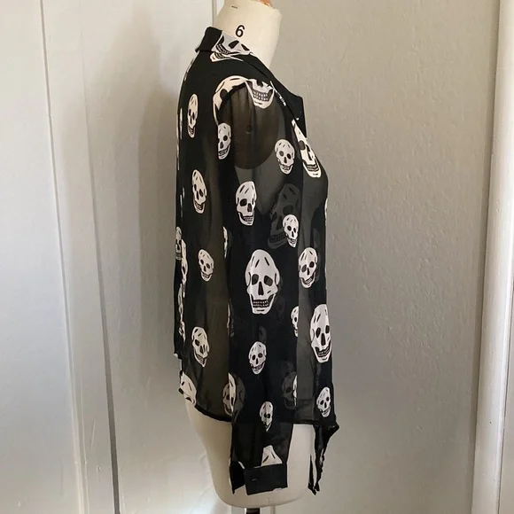 Vintage Havana sheer skull top - Picture 3 of 6